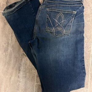 Wrangler Women's Dark Blue Boot Cut Jeans with Embroidered Back Pocket